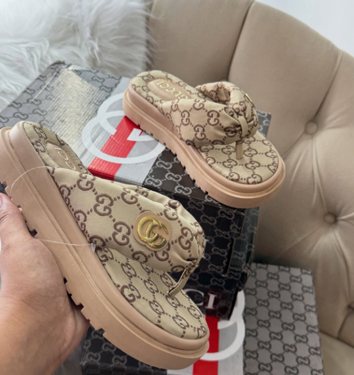 SANDALIA GUCCI✨